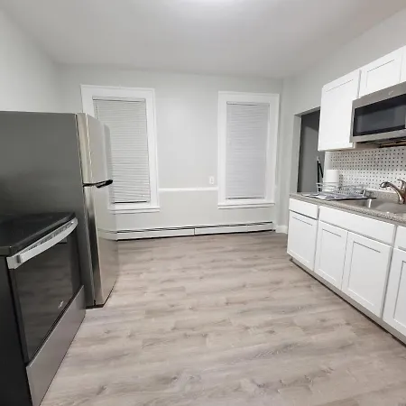 Room For Rent In Apartment Hartford Exterior photo